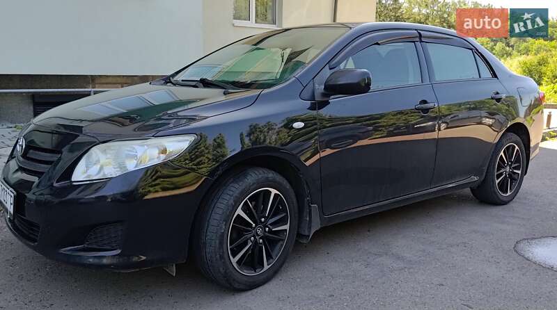 Седан Toyota Corolla 2008 в Дрогобичі