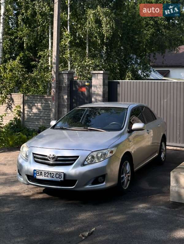 Седан Toyota Corolla 2008 в 