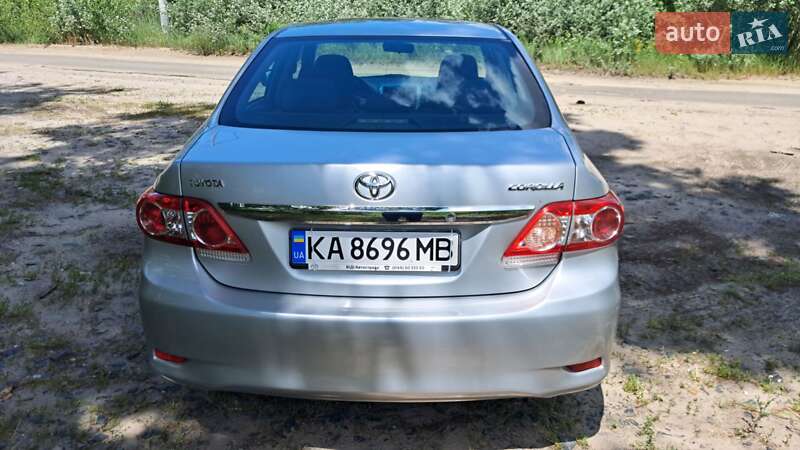 Седан Toyota Corolla 2011 в Киеве фото 3 Седан Toyota Corolla 2011 в Киеве