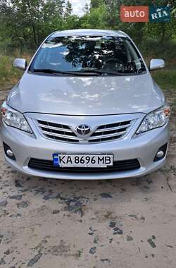Седан Toyota Corolla 2011 в Києві