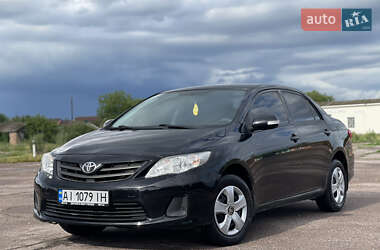 Седан Toyota Corolla 2011 в Прилуках