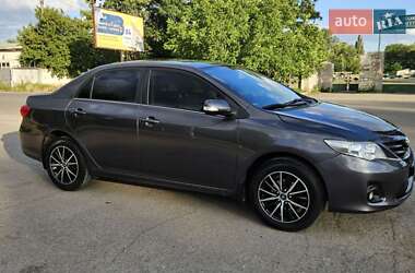 Седан Toyota Corolla 2012 в Желтых Водах