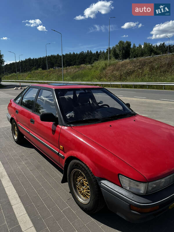 Ліфтбек Toyota Corolla 1989 в Києві