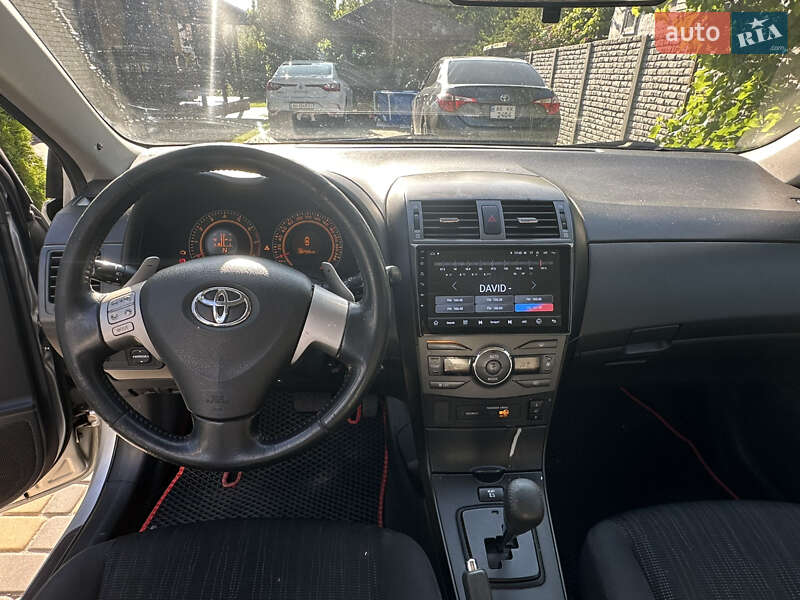 Седан Toyota Corolla 2007 в Дніпрі