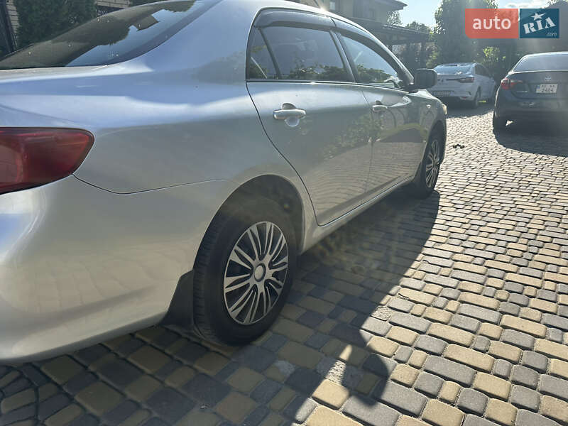 Седан Toyota Corolla 2007 в Дніпрі