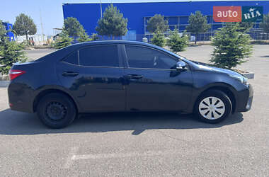 Седан Toyota Corolla 2013 в 