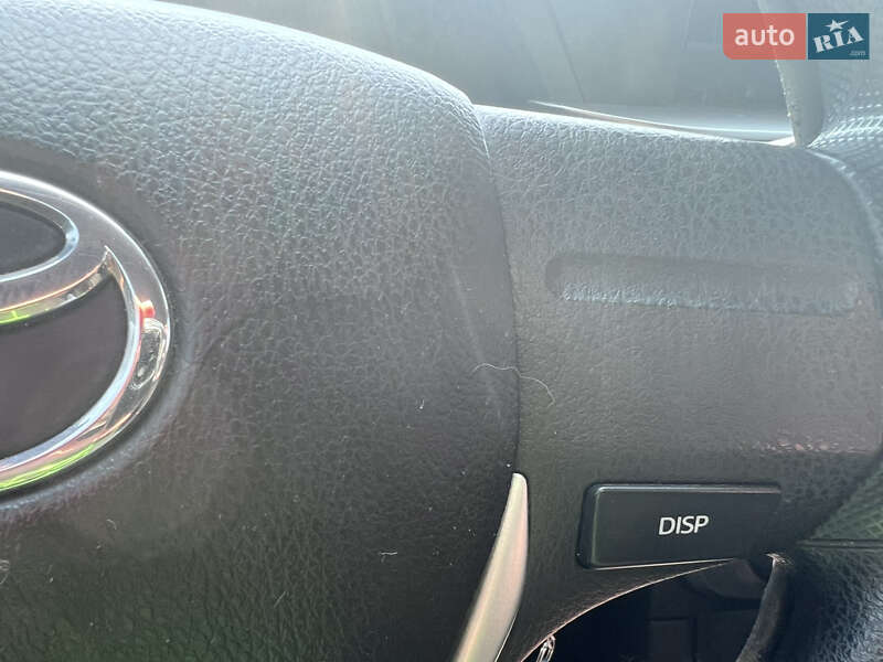 Седан Toyota Corolla 2013 в Одесі