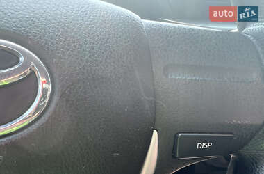 Седан Toyota Corolla 2013 в 