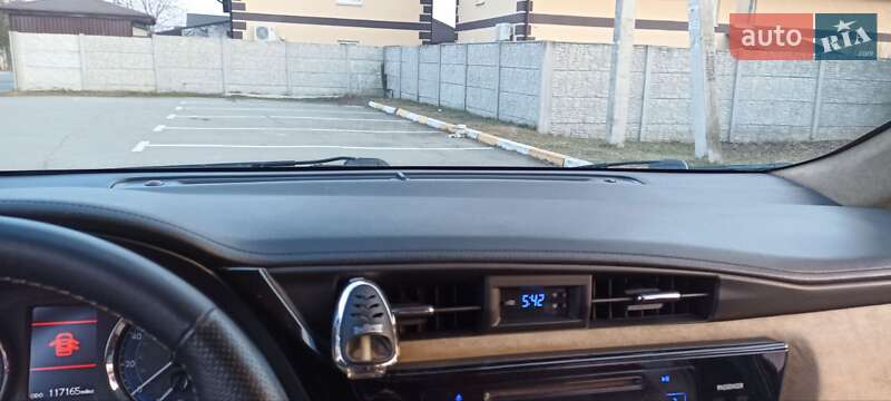 Седан Toyota Corolla 2017 в Києві