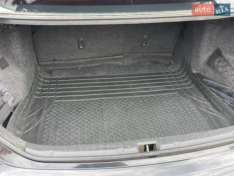 Седан Toyota Corolla 2008 в Киеве