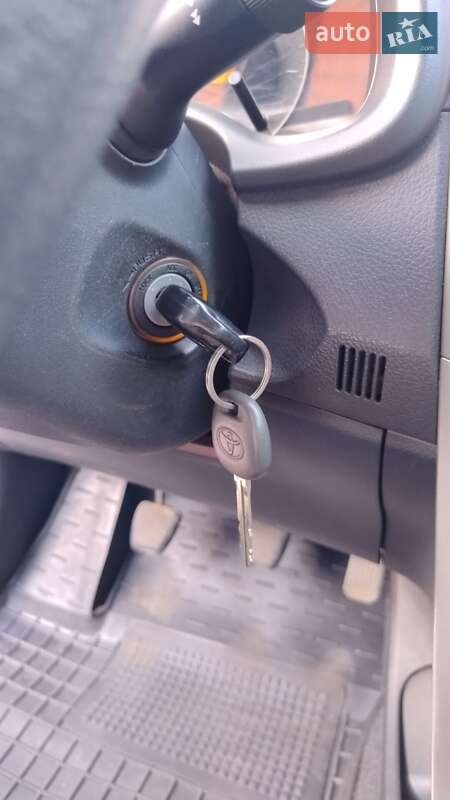 Седан Toyota Corolla 2009 в Новомосковске