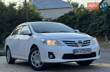 Седан Toyota Corolla 2010 в 