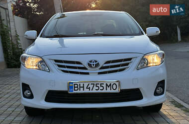 Седан Toyota Corolla 2010 в 