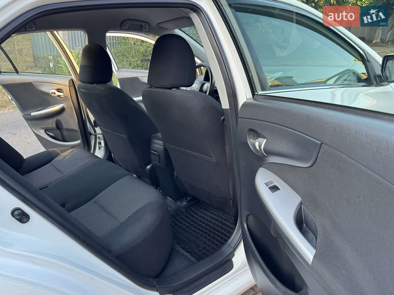 Седан Toyota Corolla 2010 в Одессе