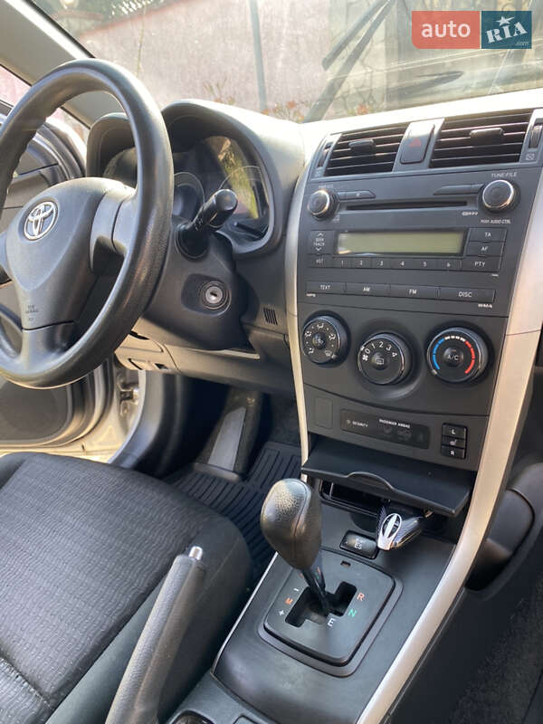 Седан Toyota Corolla 2008 в Одессе