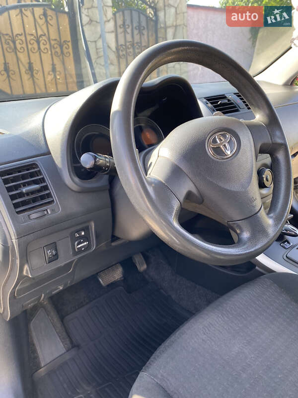 Седан Toyota Corolla 2008 в Одессе