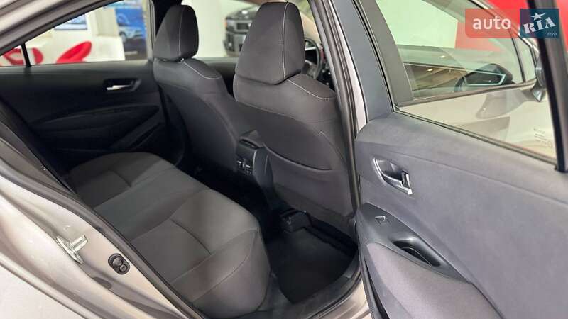 Седан Toyota Corolla 2021 в Ужгороде