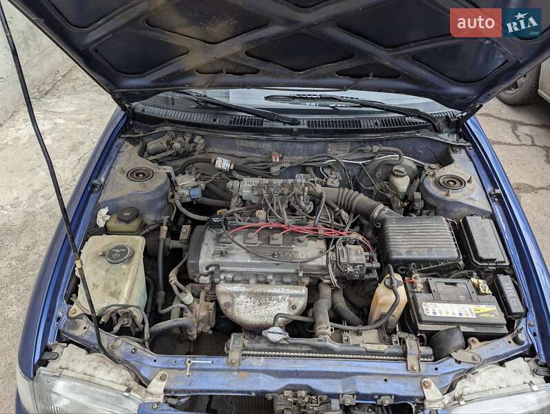 Хэтчбек Toyota Corolla 1993 в Светловодске
