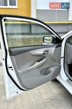 Седан Toyota Corolla 2008 в 