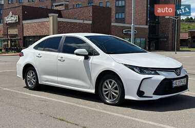 Седан Toyota Corolla 2021 в 