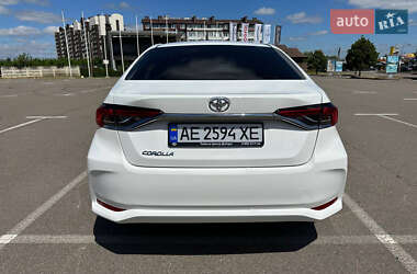 Седан Toyota Corolla 2021 в 