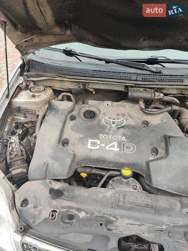 Универсал Toyota Corolla 2002 в Сарнах