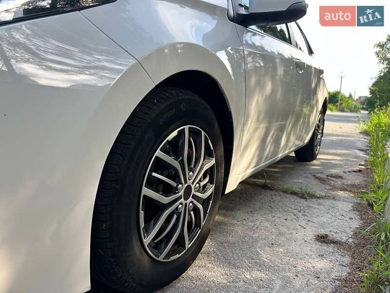 Седан Toyota Corolla 2018 в Харькове фото 13 Седан Toyota Corolla 2018 в Харькове