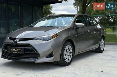 Седан Toyota Corolla 2018 в Ивано-Франковске
