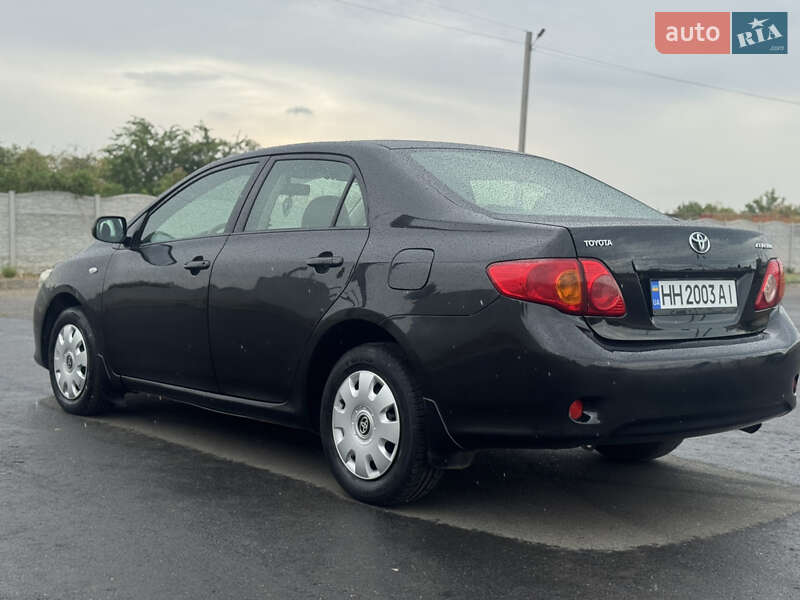 Седан Toyota Corolla 2008 в Одессе