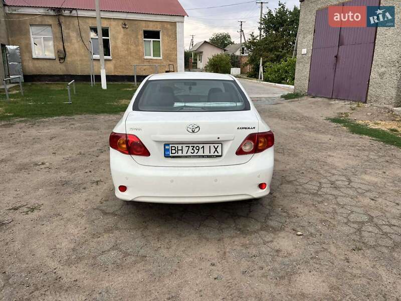 Седан Toyota Corolla 2008 в Любашевке