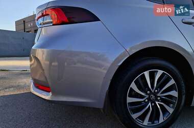 Седан Toyota Corolla 2021 в 