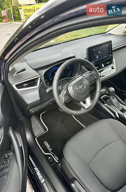 Седан Toyota Corolla 2022 в 