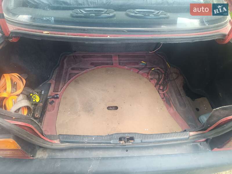 Седан Toyota Corolla 1992 в Немишаево
