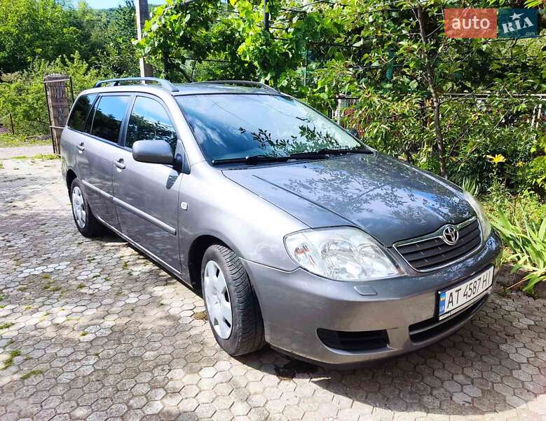 Универсал Toyota Corolla 2006 в Надворной