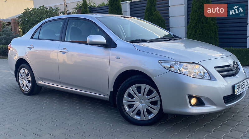 Седан Toyota Corolla 2008 в Одессе
