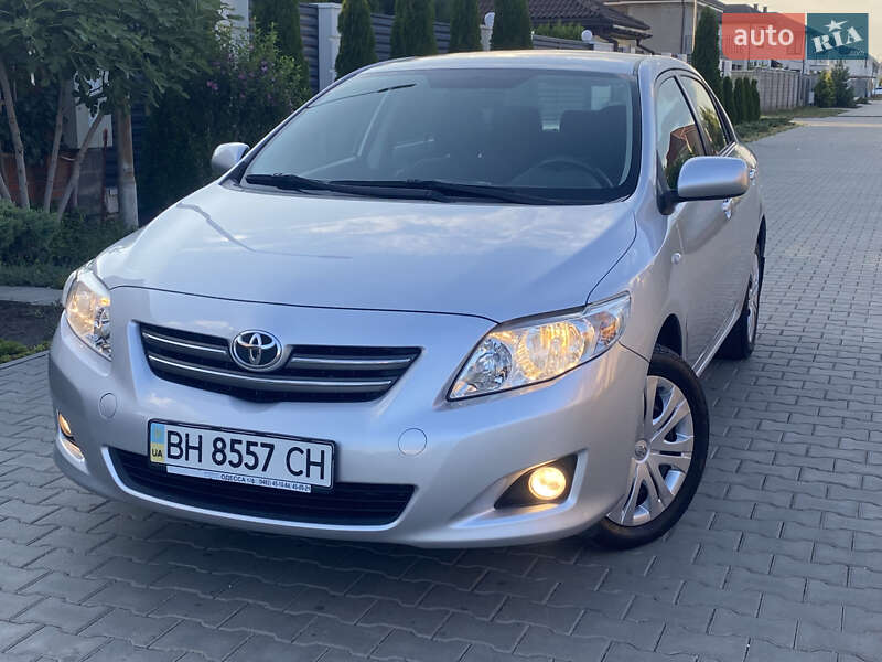Седан Toyota Corolla 2008 в Одессе
