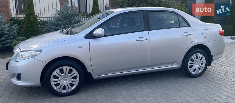 Седан Toyota Corolla 2008 в Одессе