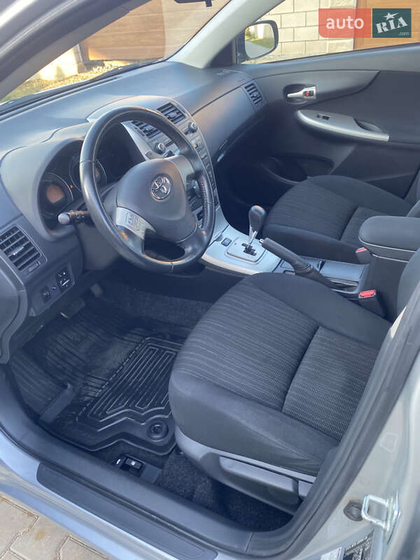 Седан Toyota Corolla 2008 в Одессе