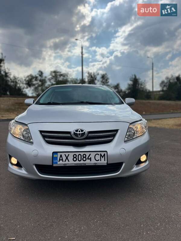 Седан Toyota Corolla 2007 в Кривом Роге