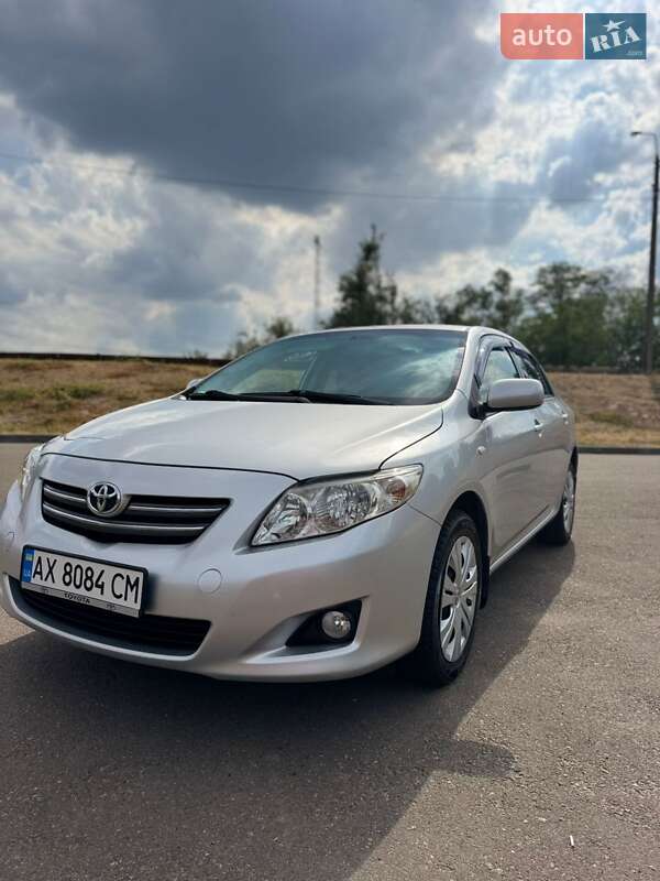 Седан Toyota Corolla 2007 в Кривом Роге