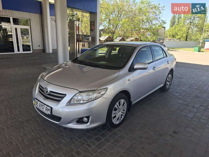 Седан Toyota Corolla 2008 в Николаеве