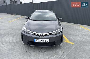 Седан Toyota Corolla 2016 в Харкові