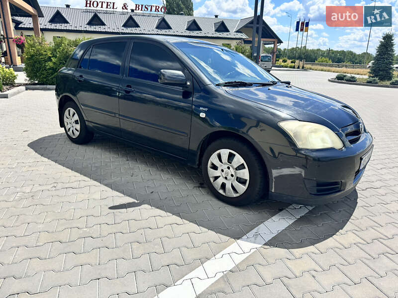 Хэтчбек Toyota Corolla 2004 в Виннице