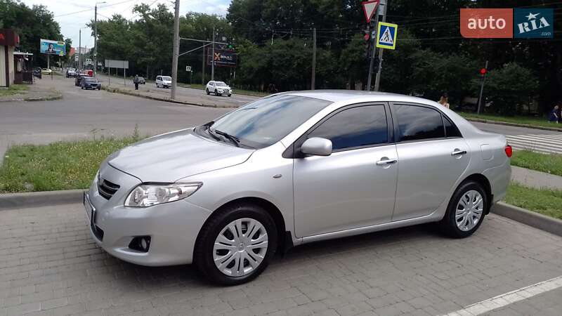 Седан Toyota Corolla 2008 в Хмельницькому