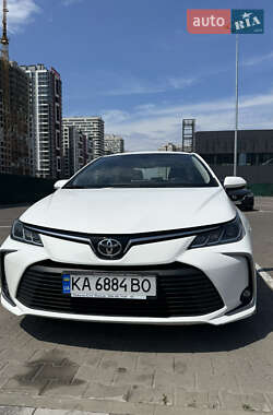 Седан Toyota Corolla 2020 в Києві