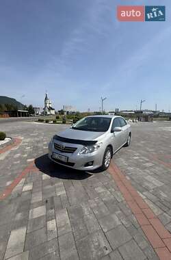 Седан Toyota Corolla 2006 в Ужгороді