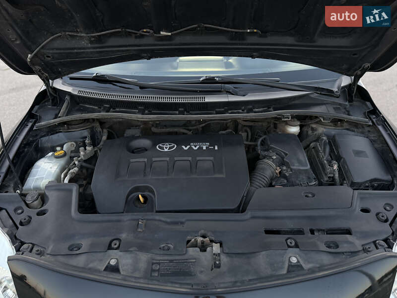 Седан Toyota Corolla 2008 в Харькове