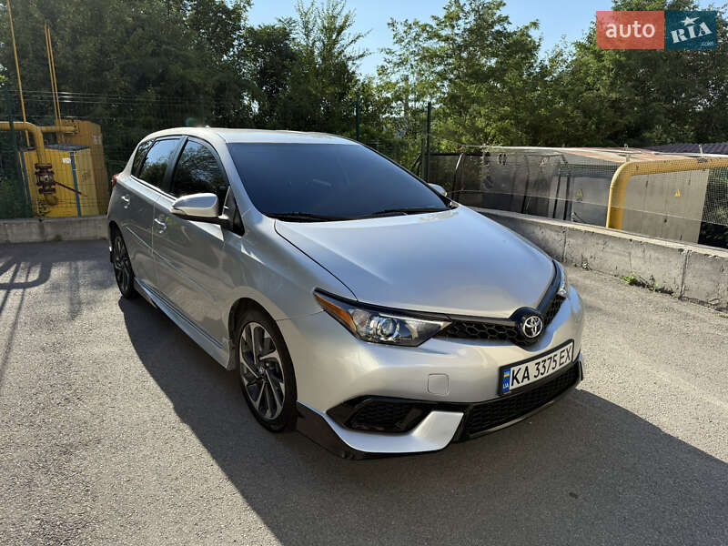 Toyota Corolla 2015