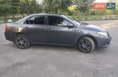 Седан Toyota Corolla 2008 в Павлограді
