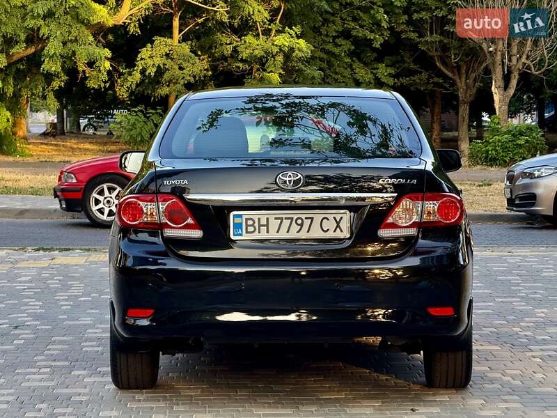 Седан Toyota Corolla 2013 в Одессе